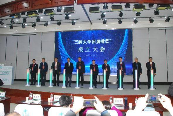 湖北中医药大学附属骨伤科医院在襄阳挂牌成立-第1张图片-天天中医网